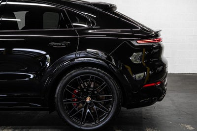 2025 Porsche Cayenne Coupe GTS