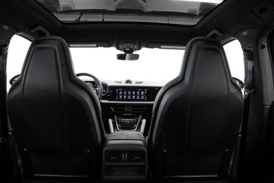 2025 Porsche Cayenne Coupe GTS