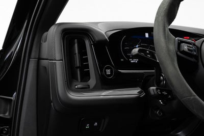 2025 Porsche Cayenne Coupe GTS