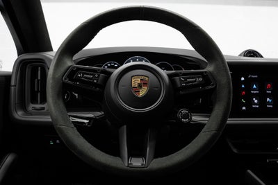2025 Porsche Cayenne Coupe GTS