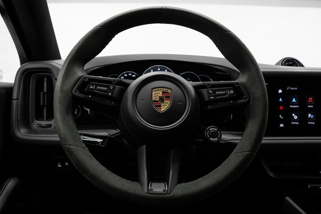 2025 Porsche Cayenne Coupe GTS