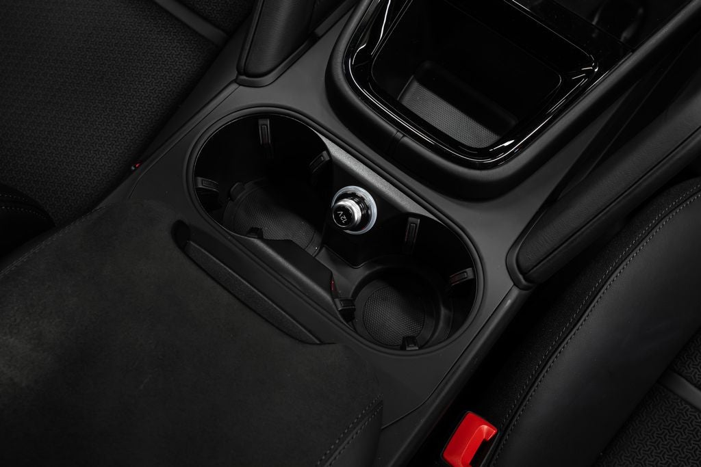 2025 Porsche Cayenne Coupe GTS