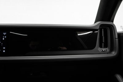 2025 Porsche Cayenne Coupe GTS