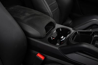 2025 Porsche Cayenne Coupe GTS