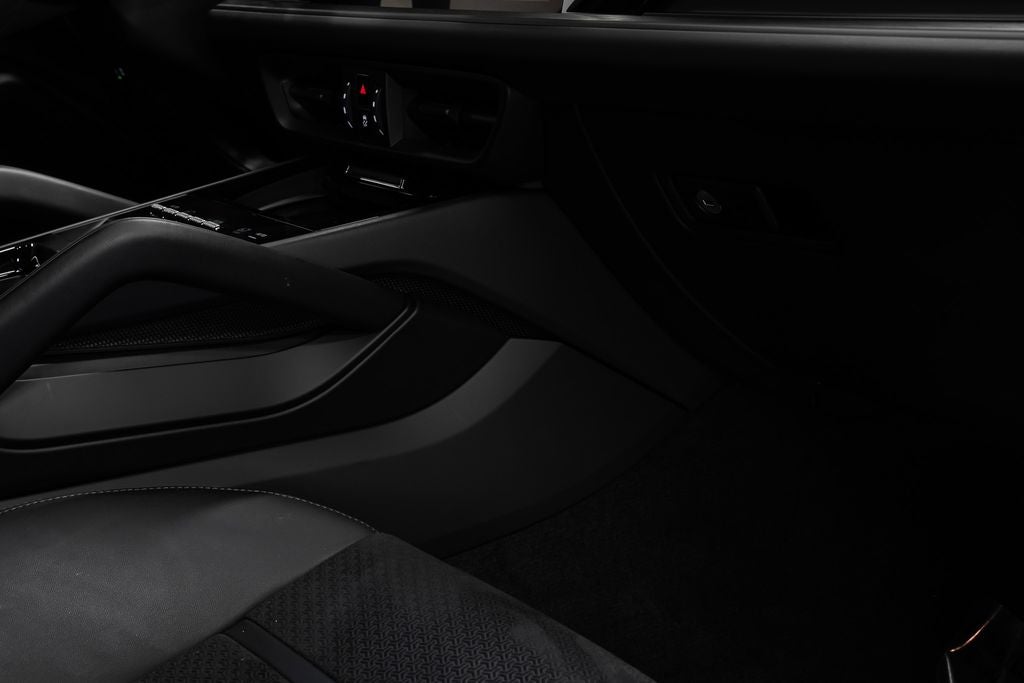 2025 Porsche Cayenne Coupe GTS