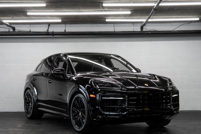 2025 Porsche Cayenne Coupe GTS
