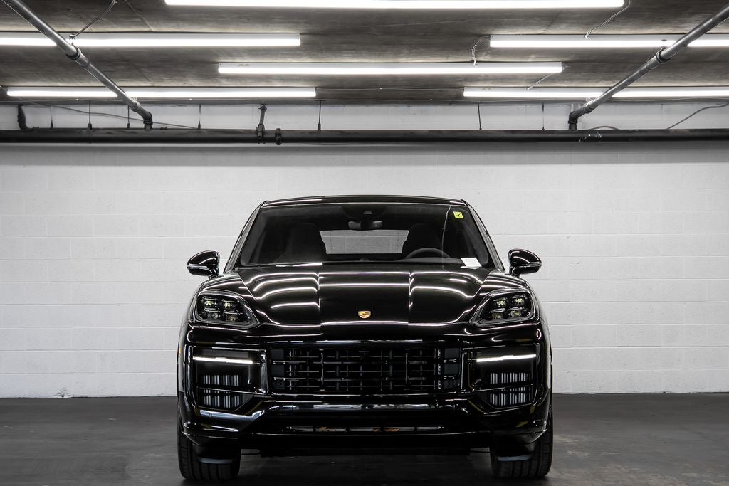 2025 Porsche Cayenne Coupe GTS