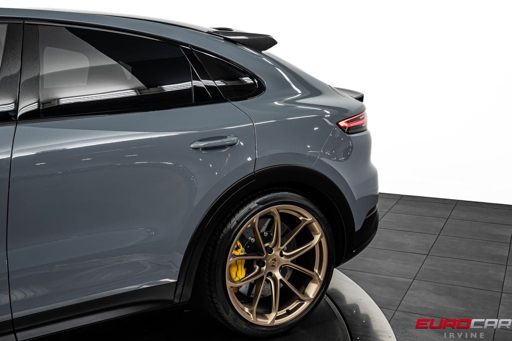 2022 Porsche Cayenne Coupe Turbo GT *HUGE CARBON OPTIONS * SPORT SEATS*