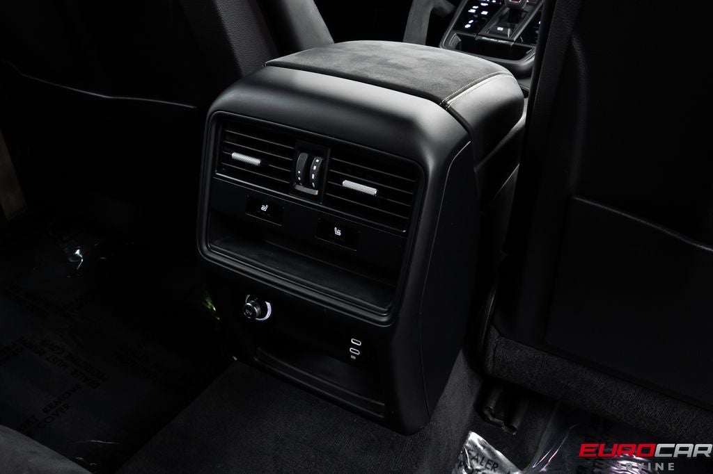 2022 Porsche Cayenne Coupe Turbo GT *HUGE CARBON OPTIONS * SPORT SEATS*