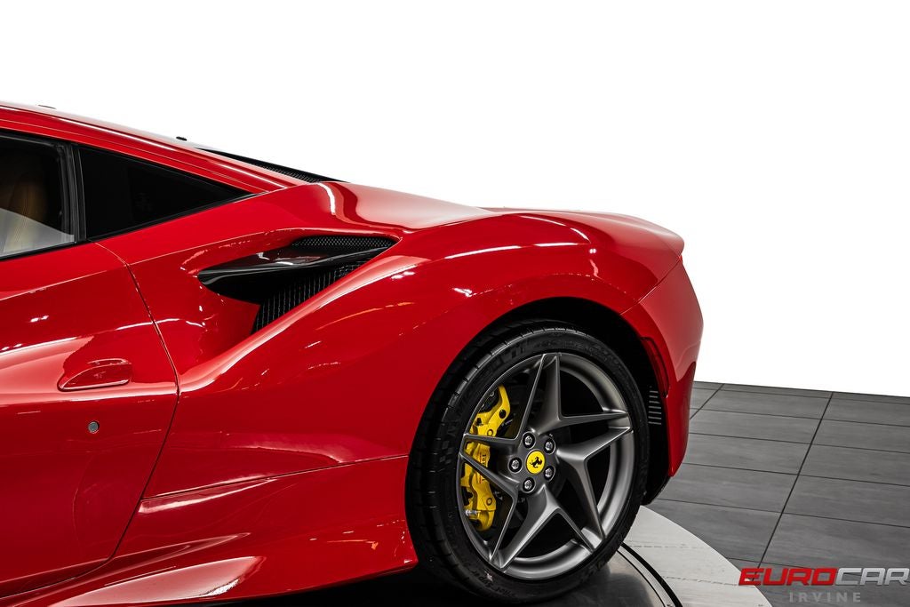 2021 Ferrari F8 Tributo *CARBON STEERING WHEEL * FULL ELECTRIC SEATS*