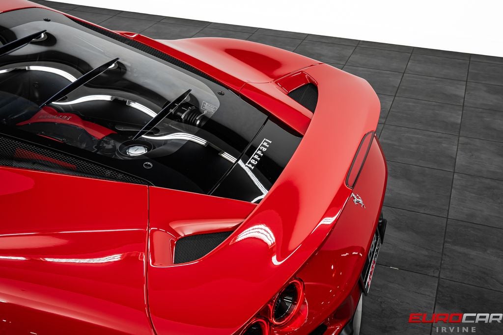 2021 Ferrari F8 Tributo *CARBON STEERING WHEEL * FULL ELECTRIC SEATS*