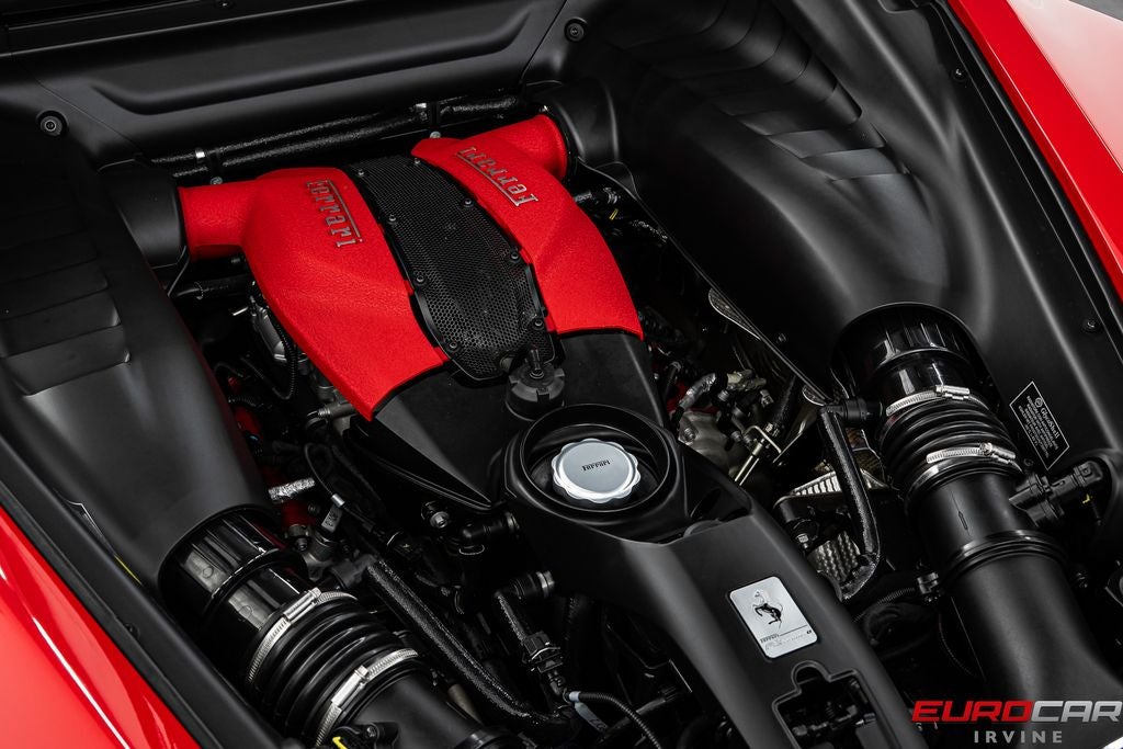 2021 Ferrari F8 Tributo *CARBON STEERING WHEEL * FULL ELECTRIC SEATS*