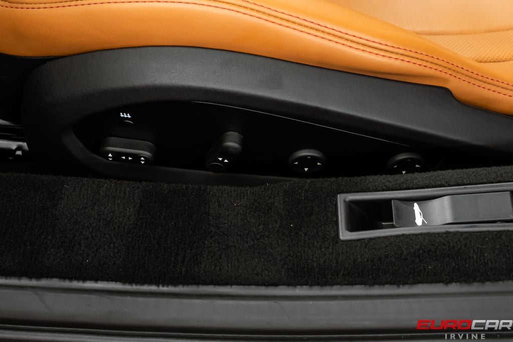 2021 Ferrari F8 Tributo *CARBON STEERING WHEEL * FULL ELECTRIC SEATS*