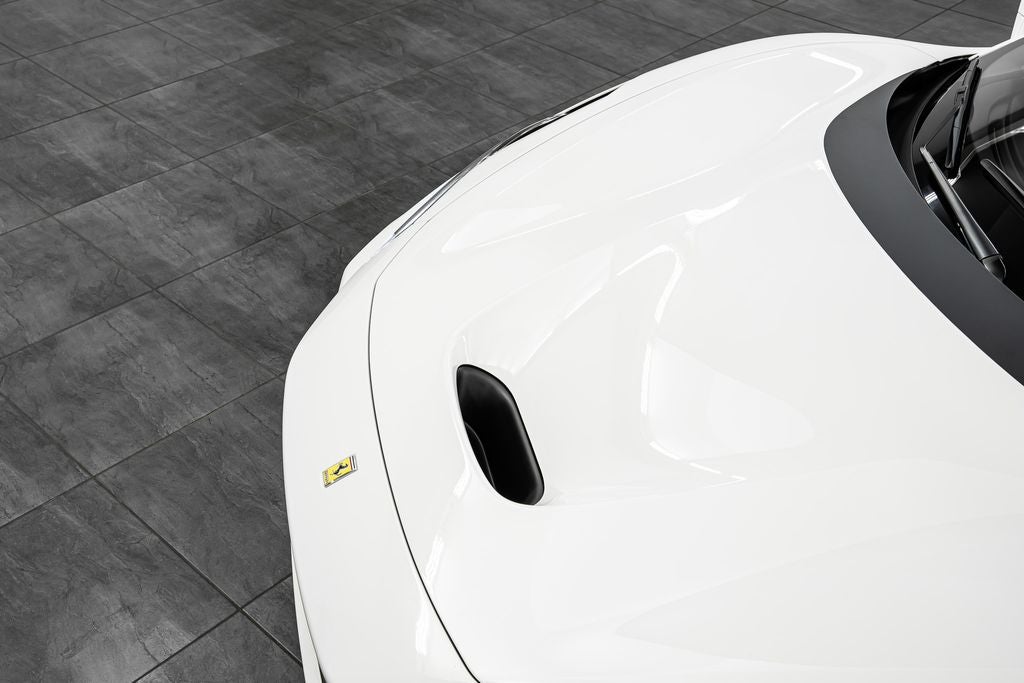 2022 Ferrari F8 Spider Base