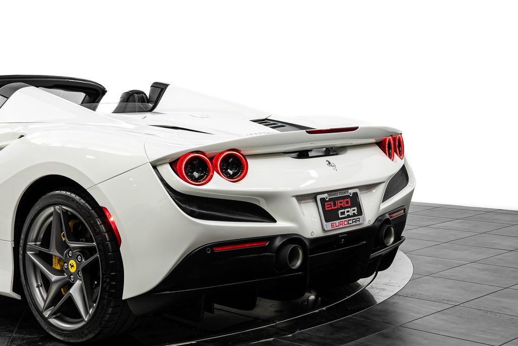 2022 Ferrari F8 Spider Base