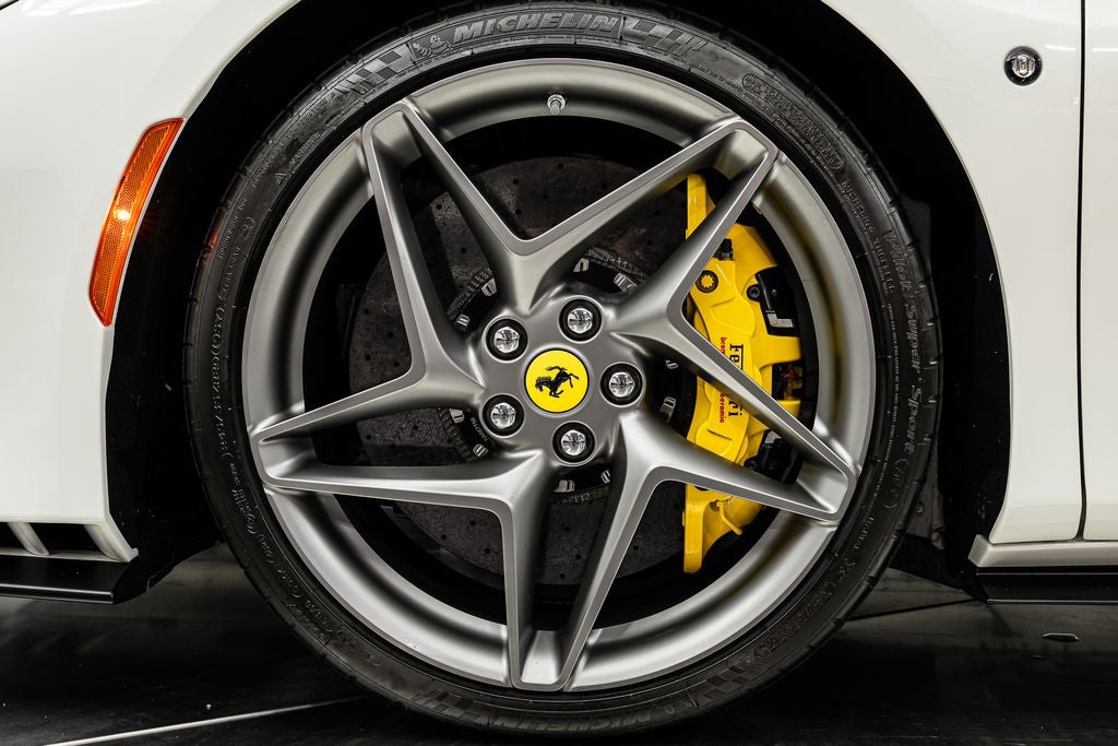 2022 Ferrari F8 Spider Base