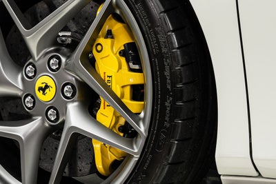 2022 Ferrari F8 Spider Base