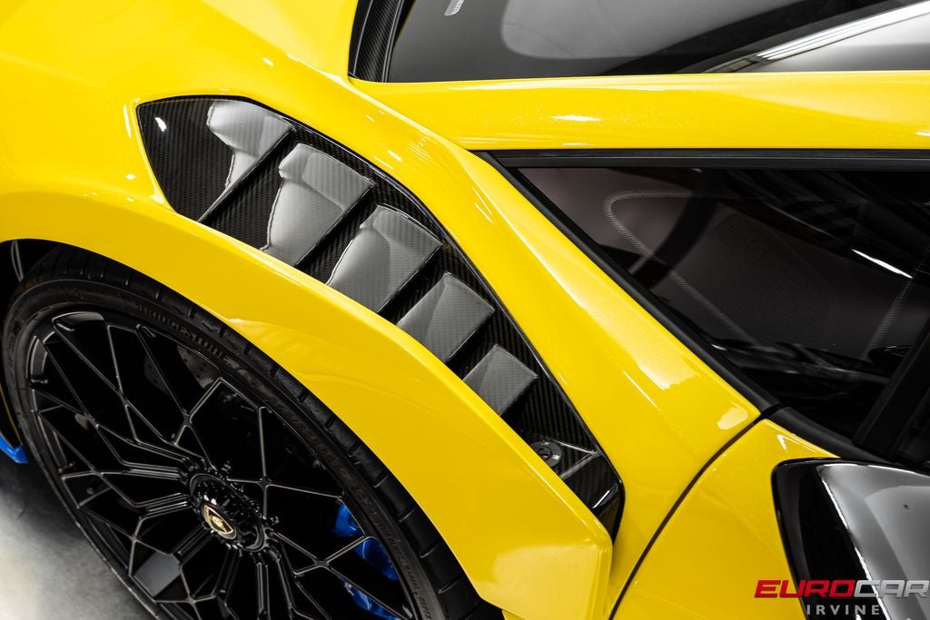 2022 Lamborghini Huracan STO *HUGE CARBON OPTIONS * FULL PPF*