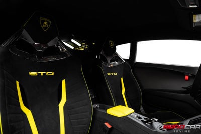 2022 Lamborghini Huracan STO *HUGE CARBON OPTIONS * FULL PPF*