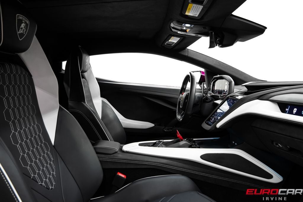 2025 Lamborghini Revuelto *HIGH GLOSS STYLE PACK * FULL PPF*