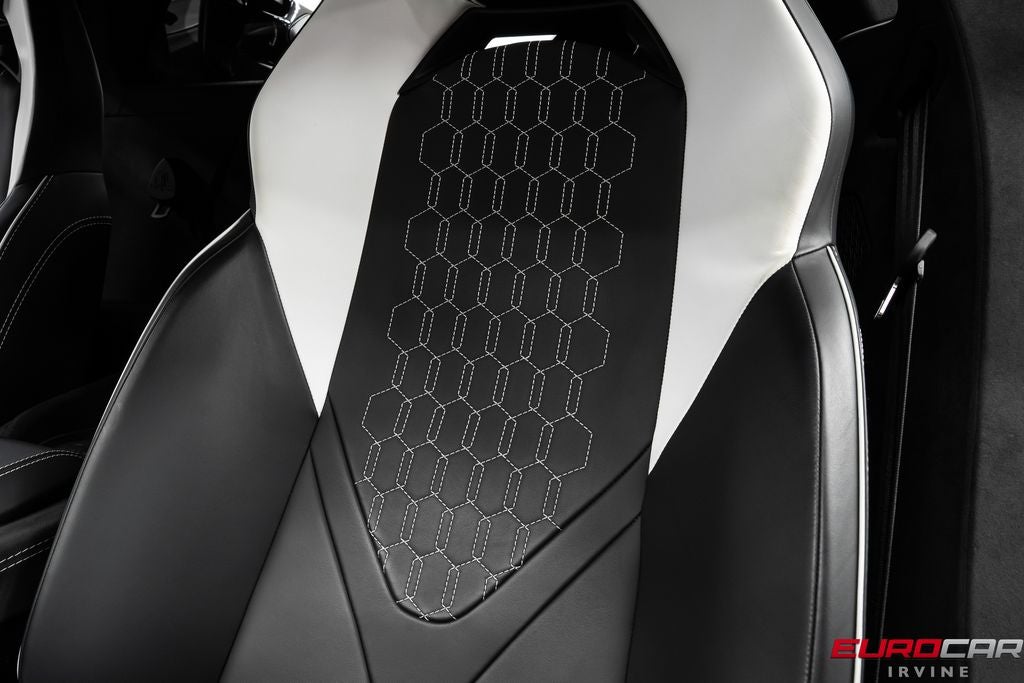 2025 Lamborghini Revuelto *HIGH GLOSS STYLE PACK * FULL PPF*