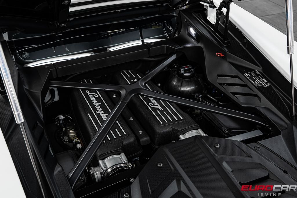 2022 Lamborghini Huracan EVO AWD *FULL ELECTRIC SEATS * FULL MATTE PPF*