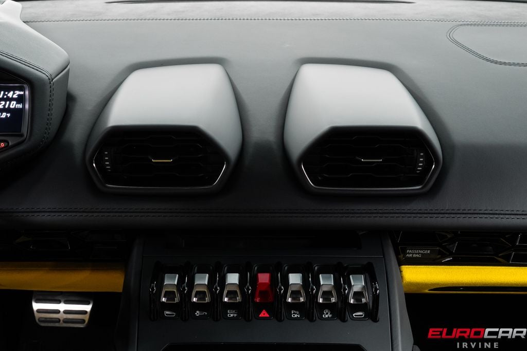 2022 Lamborghini Huracan EVO AWD *FULL ELECTRIC SEATS * FULL MATTE PPF*