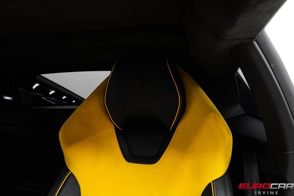 2022 Lamborghini Huracan EVO AWD *FULL ELECTRIC SEATS * FULL MATTE PPF*