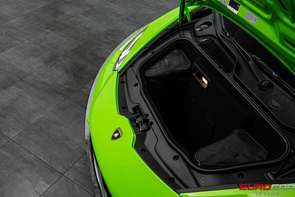 2017 Lamborghini Huracan LP610-4 Spyder *FULL ELECTRIC SEATS * FRONT LIFT*