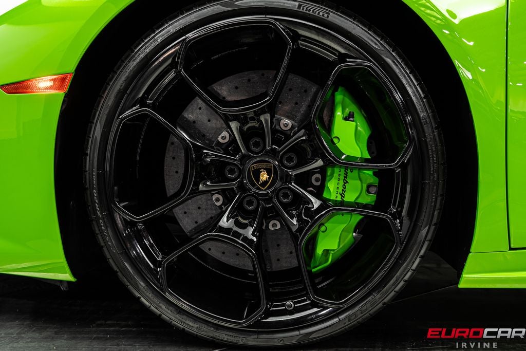 2017 Lamborghini Huracan LP610-4 Spyder *FULL ELECTRIC SEATS * FRONT LIFT*