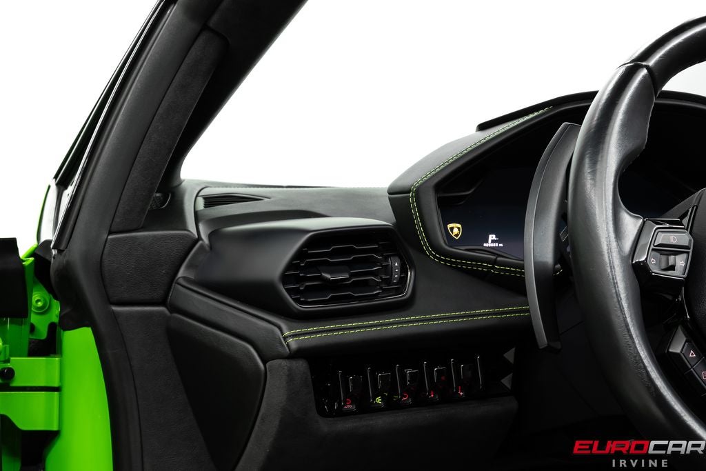 2017 Lamborghini Huracan LP610-4 Spyder *FULL ELECTRIC SEATS * FRONT LIFT*