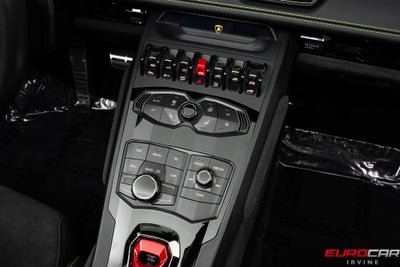 2017 Lamborghini Huracan LP610-4 Spyder *FULL ELECTRIC SEATS * FRONT LIFT*