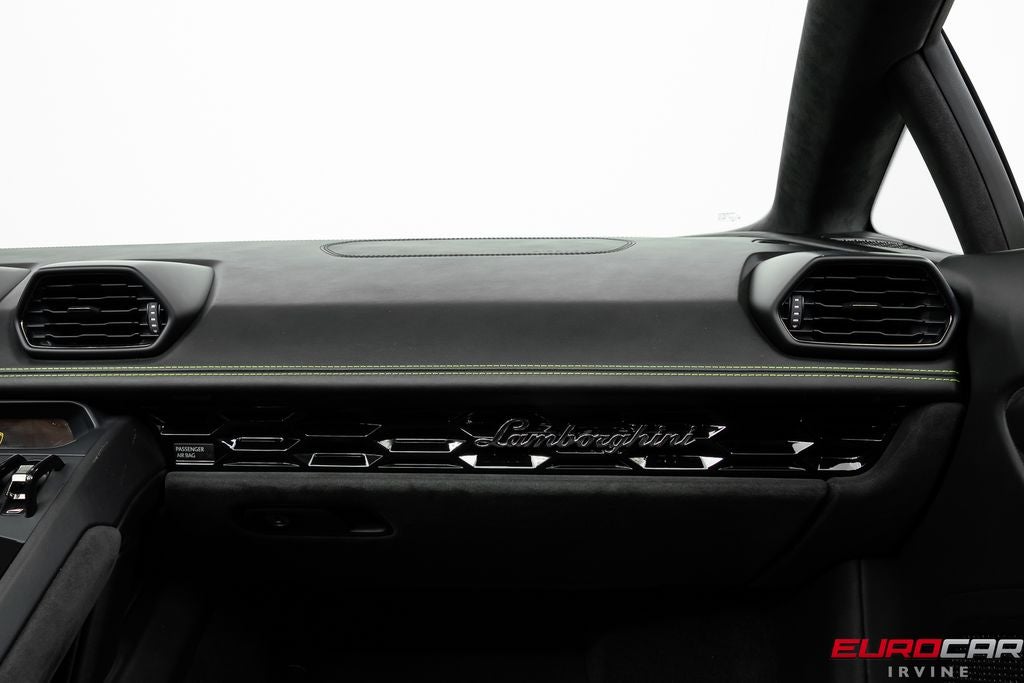 2017 Lamborghini Huracan LP610-4 Spyder *FULL ELECTRIC SEATS * FRONT LIFT*