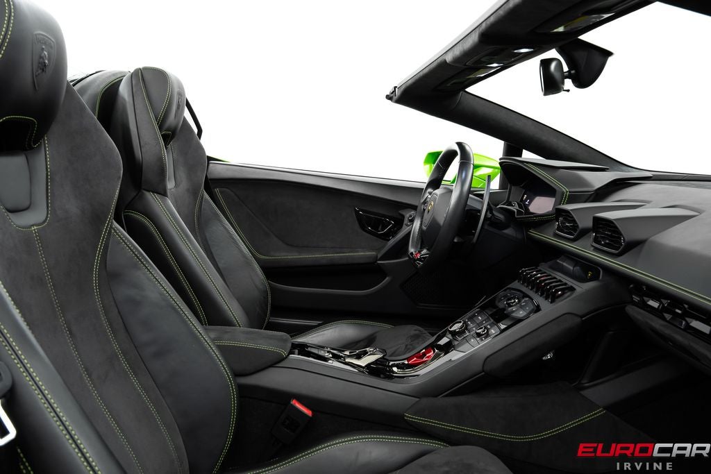 2017 Lamborghini Huracan LP610-4 Spyder *FULL ELECTRIC SEATS * FRONT LIFT*