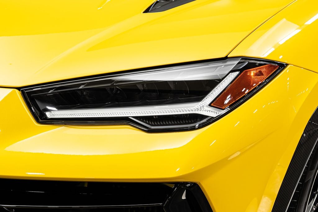 2023 Lamborghini Urus Performante