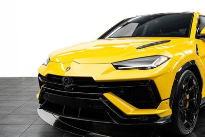 2023 Lamborghini Urus Performante