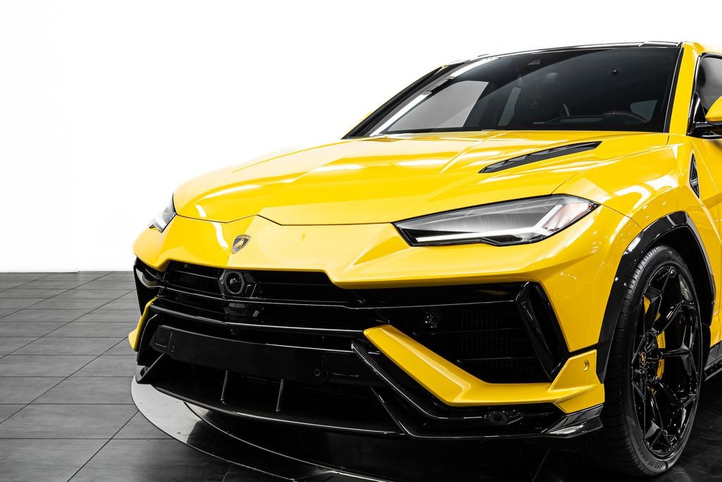 2023 Lamborghini Urus Performante
