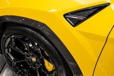 2023 Lamborghini Urus Performante