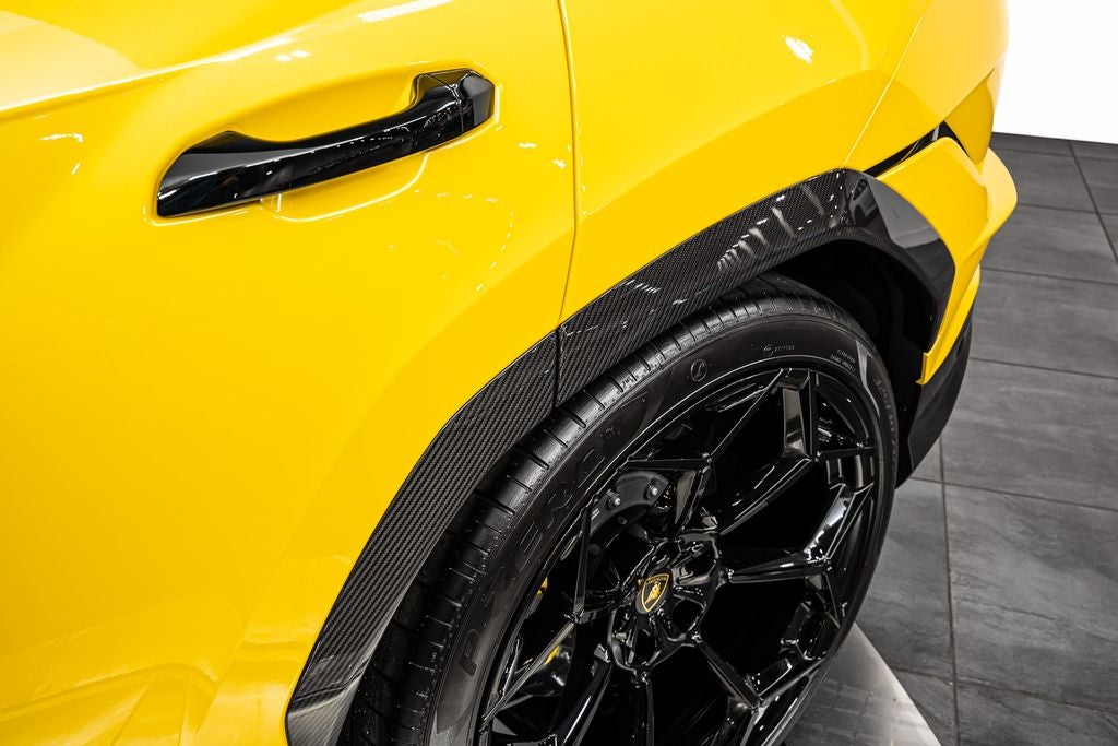 2023 Lamborghini Urus Performante