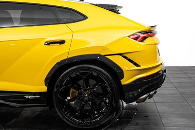 2023 Lamborghini Urus Performante