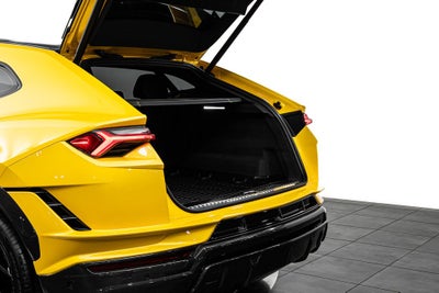 2023 Lamborghini Urus Performante
