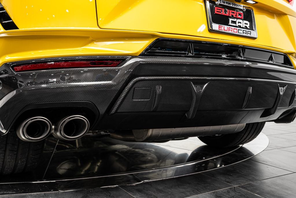 2023 Lamborghini Urus Performante