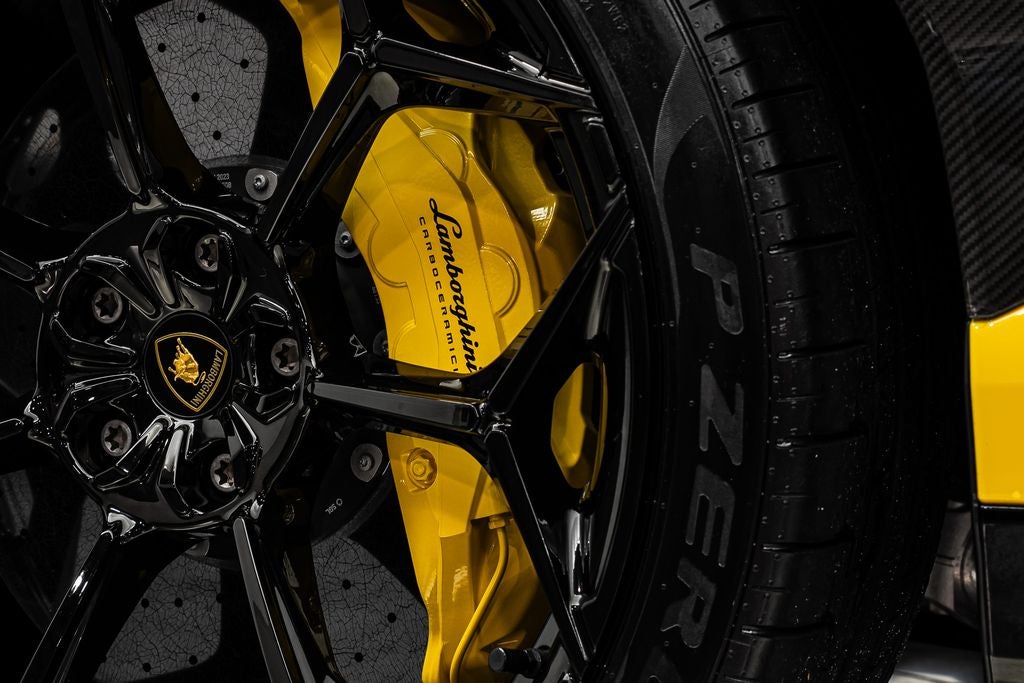 2023 Lamborghini Urus Performante