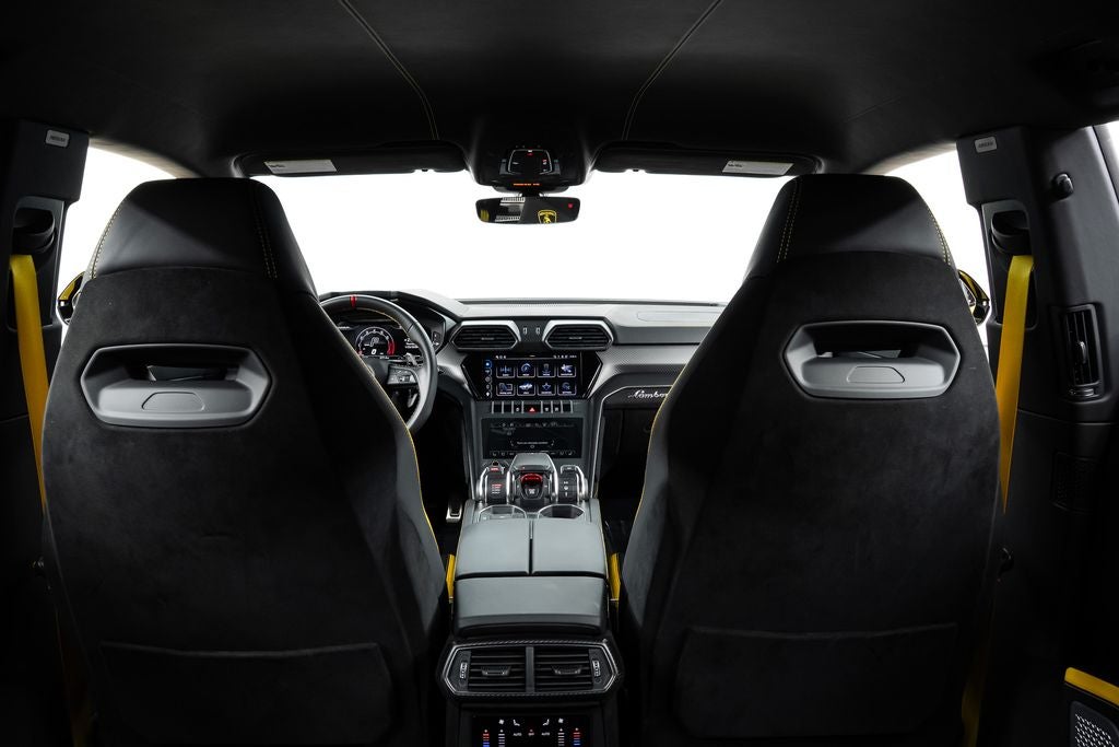 2023 Lamborghini Urus Performante