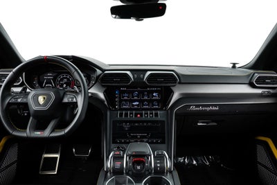 2023 Lamborghini Urus Performante