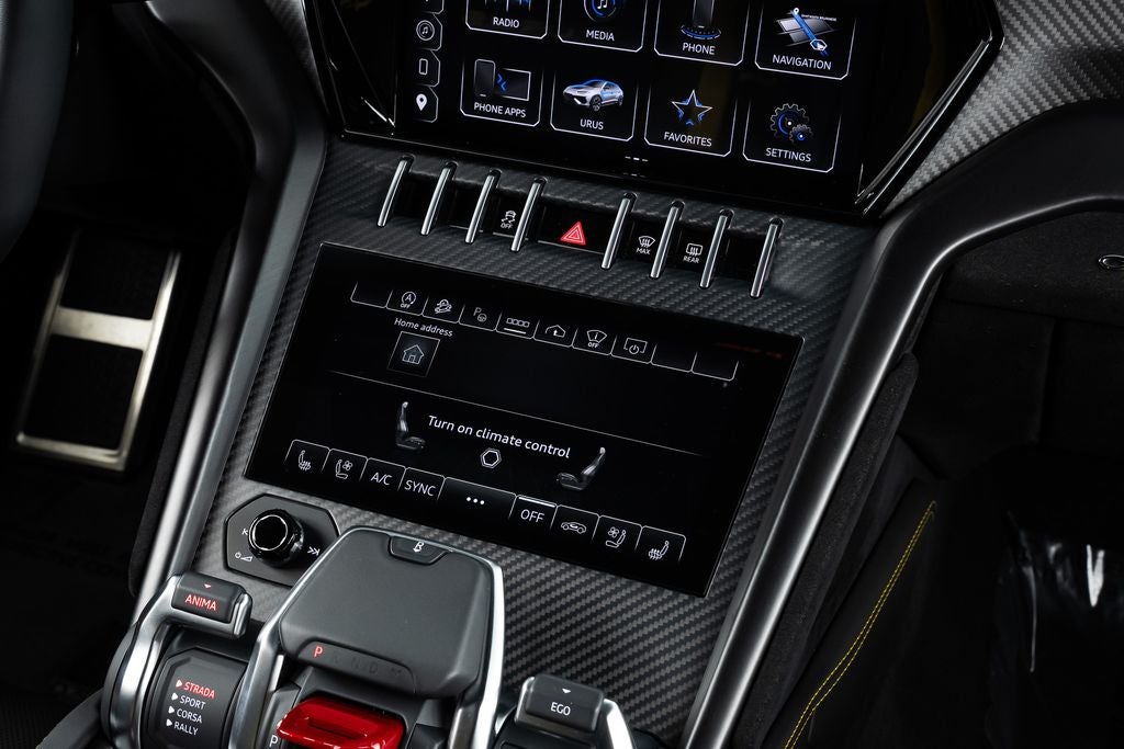 2023 Lamborghini Urus Performante