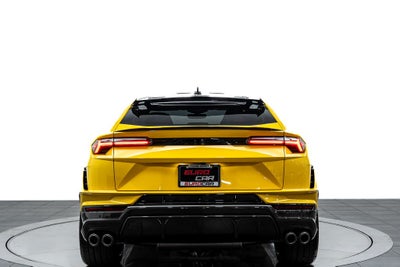 2023 Lamborghini Urus Performante