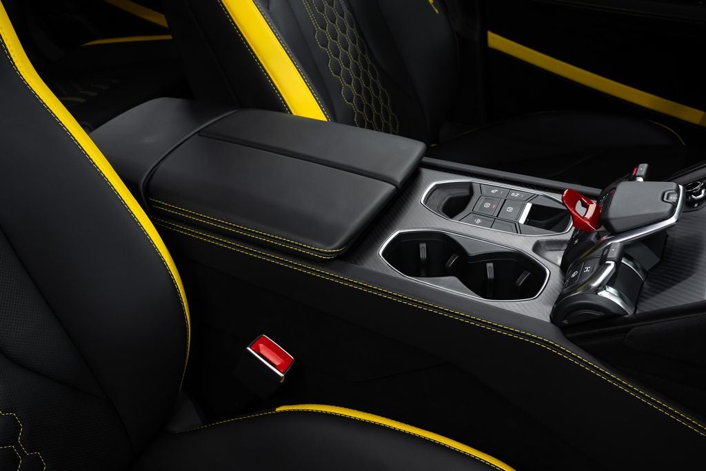 2023 Lamborghini Urus Performante