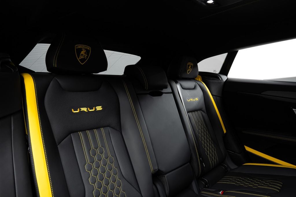 2023 Lamborghini Urus Performante