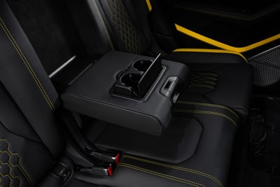 2023 Lamborghini Urus Performante